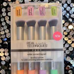 NEW, REAL TECHNIQUES COLOR CORRECTING SET BRUSHES